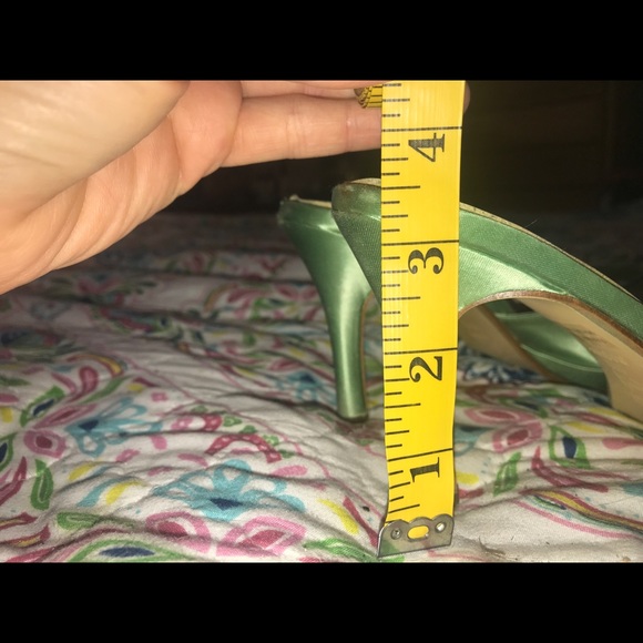 Michaelangelo heels - Picture 4 of 5